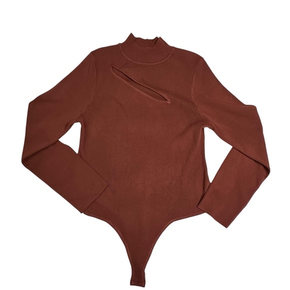 Fashion Nova Tops - Fashion Nova Cut Out and Play Brown Ribbed Bodysuit Size 3X NWT